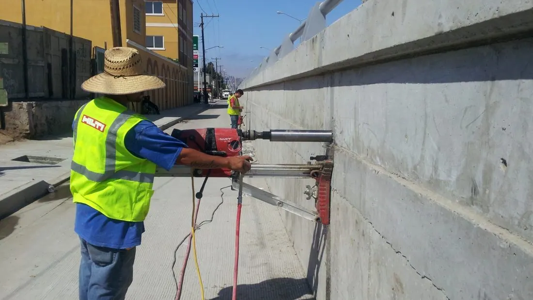Perforaciones en concreto de 1" a 24" de diámetro